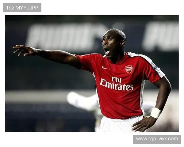 范戴克登顶拦截榜 防线铁闸再证身价